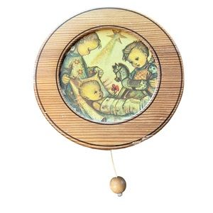 Vintage Hummel Music Box Silent Night Wall hanging Wooden